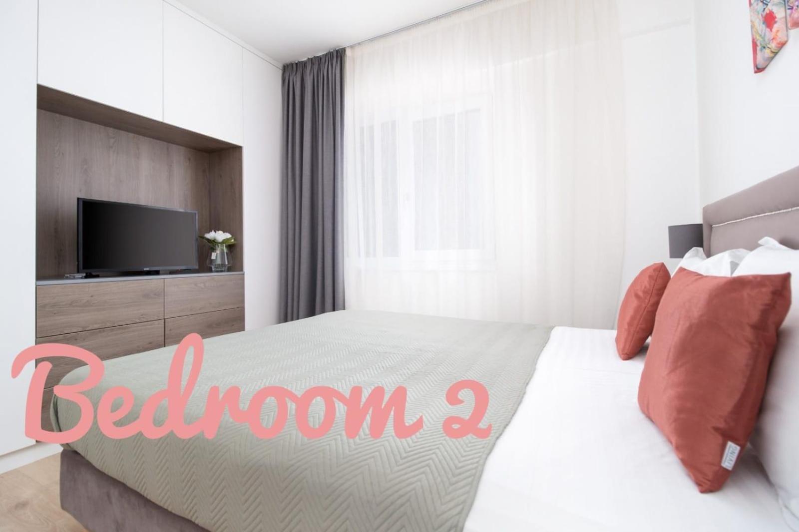 Charlotte Piata Unirii - Free Private Parking 2Bedrooms Apartment Oradea Εξωτερικό φωτογραφία